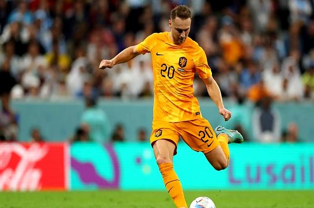 今晨本菲卡备战荷甲;外线爆发细节曝光;气氛紧张;轮换策略成焦点(为什么俄罗斯不用全力打下乌克兰)-爱游戏体育入口