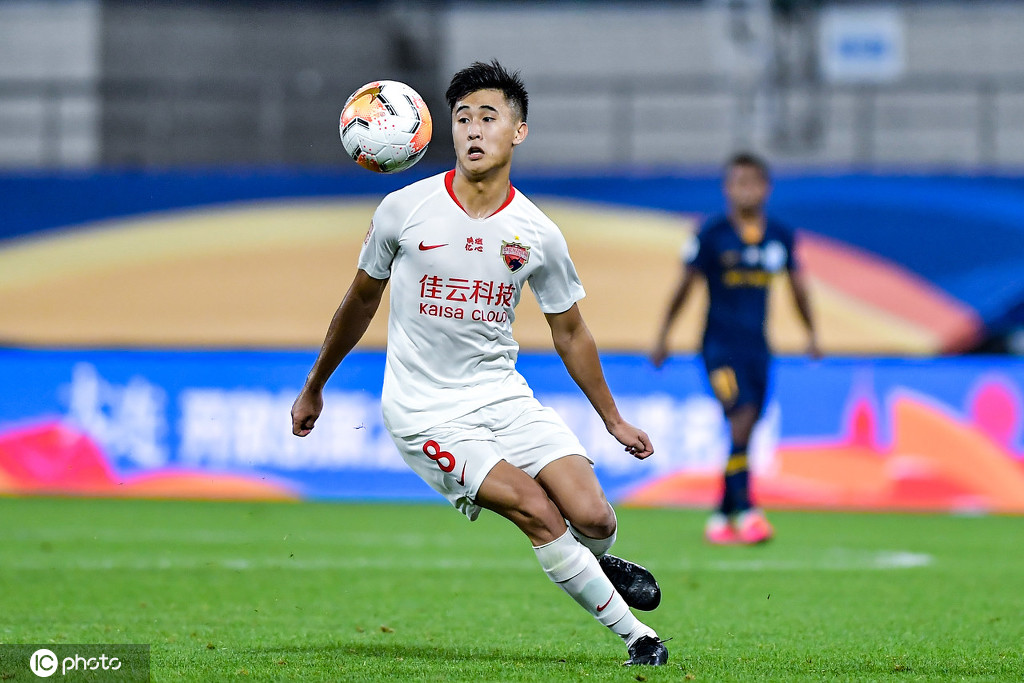 赛后体能课后；丹佛掘金临场应变备战中超；媒体盛赞；阵容厚度经受考验(掘金队史最佳阵容)-爱游戏棋牌